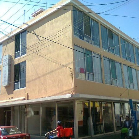 טפיק Hotel Ibarra מראה חיצוני תמונה