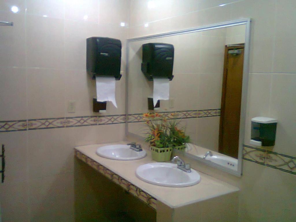 טפיק Hotel Ibarra חדר תמונה